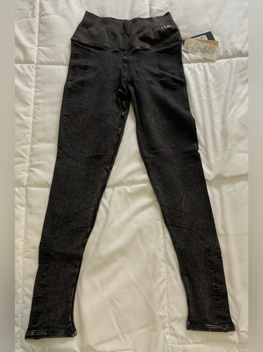 New Nux One By One leggings Size M
